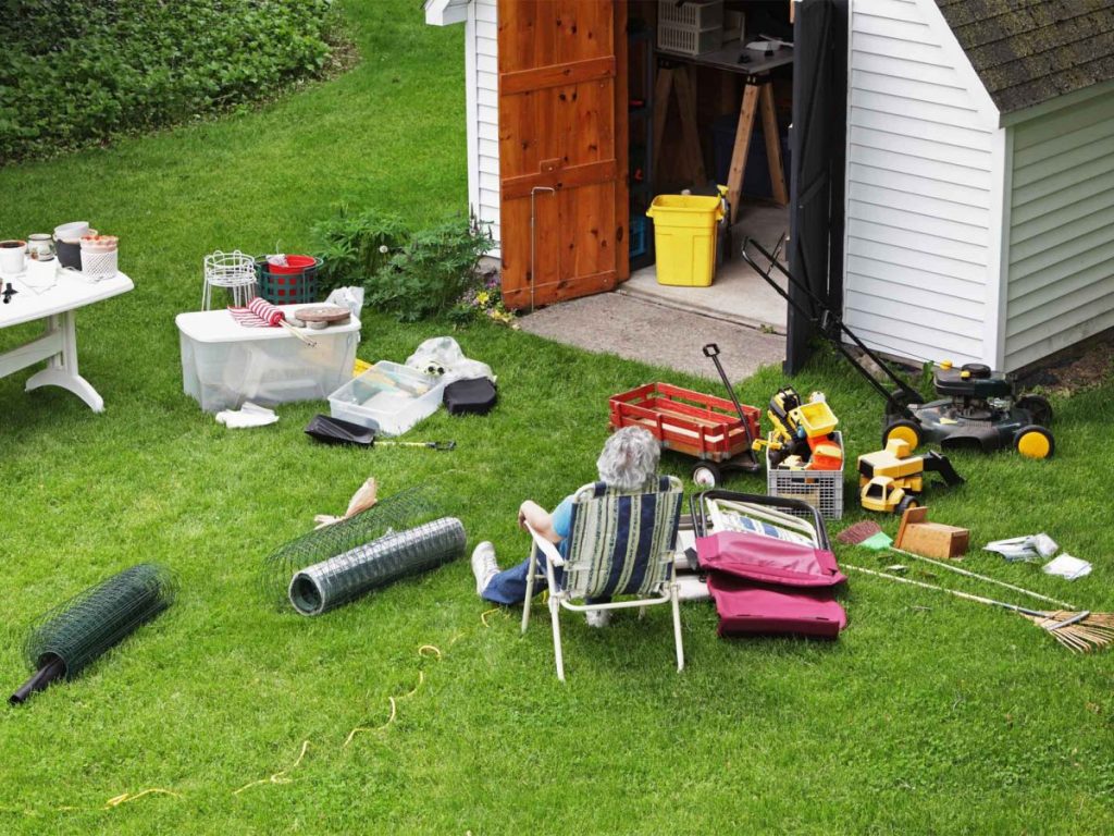 cleaning-out-shed_2000x1500-1200x900